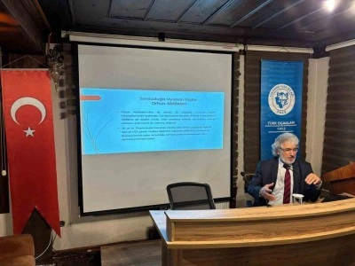 &rsquo;21. Y&uuml;zyılda T&uuml;rk D&uuml;nyası Vizyonu ve Ortak Alfabe&rsquo; hakkında konuşuldu