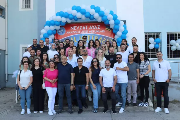 25 Yıl sonra aynı yerde buluştular