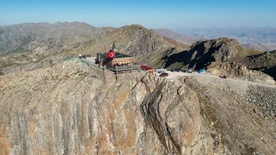 3 bin metredeki mescid yörede 