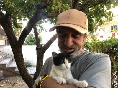 30 yıldır can dostlara kapısını açıyor