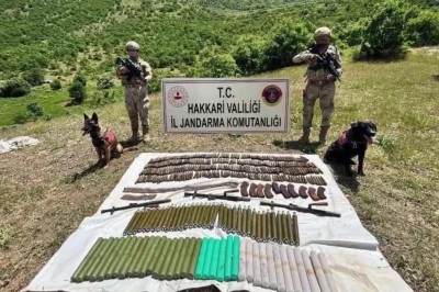 34 Mağara ve Sığınak İmha Edildi, Cephanelik Ortaya &Ccedil;ıkarıldı