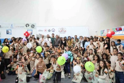 350 bin eserin yer aldığı kitap fuarına 13 binden fazla &ouml;ğrenci ilgi g&ouml;sterdi