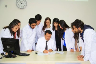 60 Yıllık Tıp Geleneği Yeni Hekim Adaylarını Bekliyor