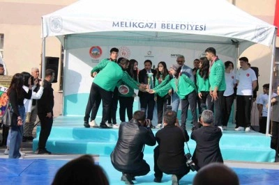 62. ERVA Spor Okulu a&ccedil;ıldı