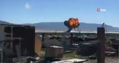 ABD'de F-16C savaş uçağı çöle düştü