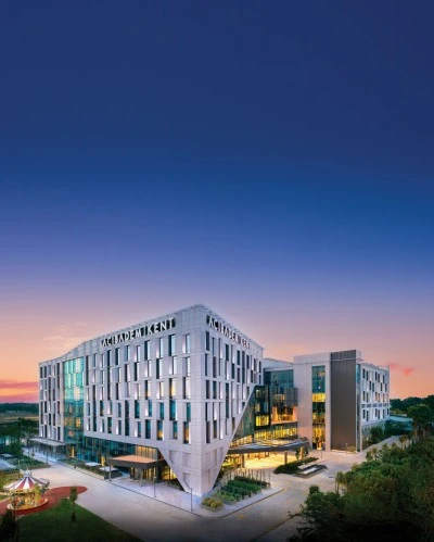 Acıbadem Kent Hastanesi Yeni Yüzüyle İzmir'de Sağlığın Merkezi Oluyor