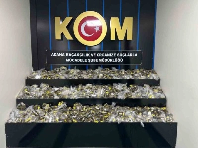 Adana'da 1 Ton Kaçak Tütün ve Binlerce Sahte Bandrol Ele Geçirildi