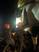 Adana’da tır, otobüse arkadan çarptı: 14 yaralı