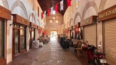 Adana&rsquo;nın tarihi Kapalı &Ccedil;arşı&rsquo;sı, adı gibi &lsquo;Kapalı&rsquo; kaldı
