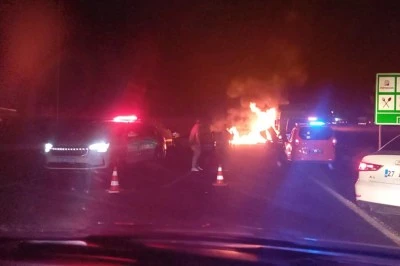 Adana-Urfa Otoyolunda Tır Alev Alev Yandı