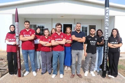 Gen&ccedil;lerin roketleri TEKNOFEST&rsquo;te iki kategoride derece yaptı