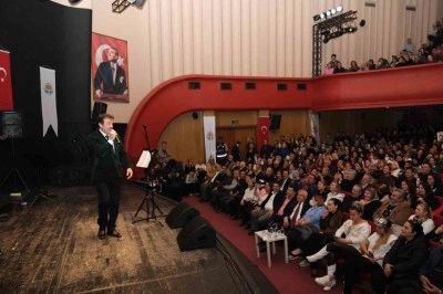 Adanalı merhum sanatçı Ferdi Tayfur, Büyükşehir’in düzenlediği gecede anıldı