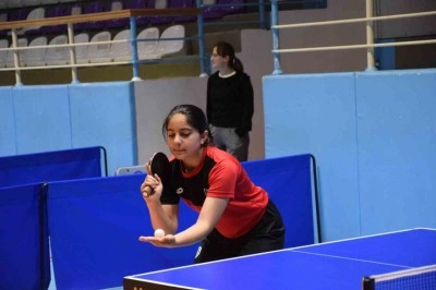 Afyonkarahisar’da Masa Tenisi Büyükler Müsabakaları sona erdi