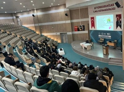 Afyonkarahisar’da okul kantin ve yemekhane çalışanlarına hijyen eğitimi verildi