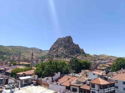 Afyonkarahisar Valiliği’nden sıcak hava uyarısı