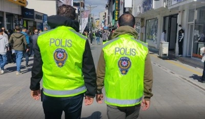 Ağrı&rsquo;da &ccedil;ıkan kavga polis m&uuml;dahalesiyle kontrol altına alındı