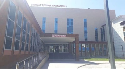 Ahlat'ta Usuls&uuml;zl&uuml;k Operasyonu: 12 Ş&uuml;pheli G&ouml;zaltında
