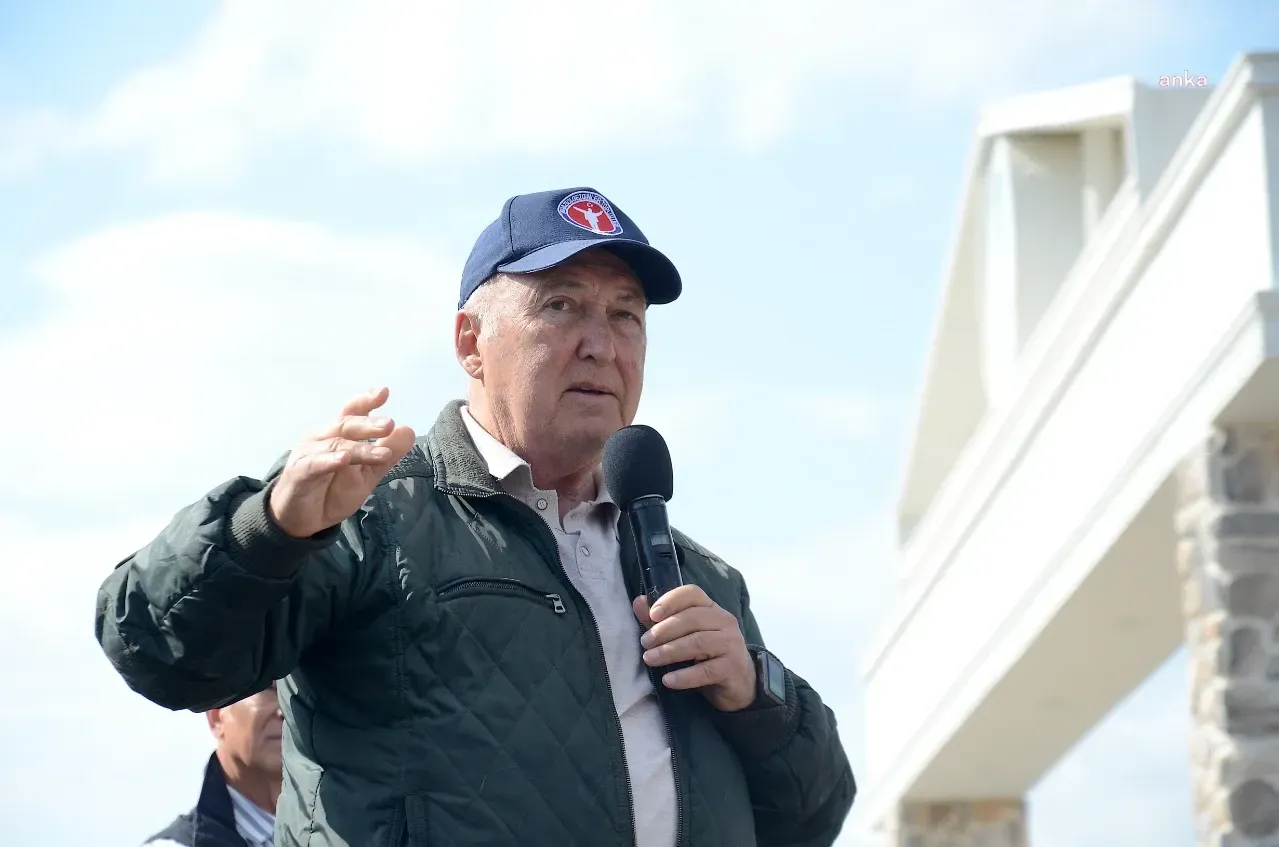 Ahmet Ercan'dan İzmir'e Deprem Uyarısı