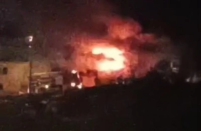 Ailesi iftara giden alkolü şahıs evini yaktı