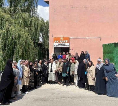 AK Parti Aziziye ilçe kadın kolları teşkilat toplantısı yapıldı