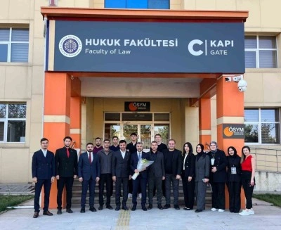 AK Parti İl Başkanı İbrahim K&uuml;&ccedil;&uuml;koğlu, Atat&uuml;rk &Uuml;niversitesi Hukuk Fak&uuml;ltesi &ouml;ğrencileriyle buluştu