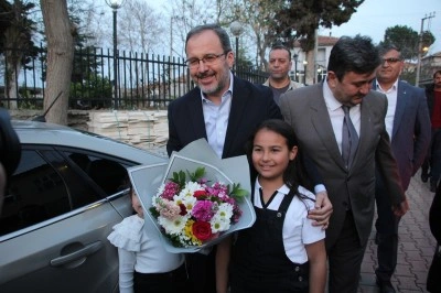 AK Parti İzmir Milletvekili Kasapoğlu, Kula’da iftar programına katıldı