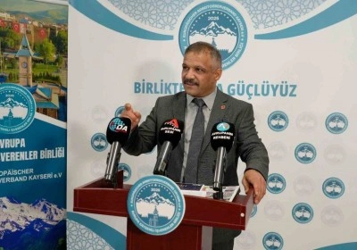 AKİB Başkanı Hızar: "&Ouml;ğretmenler &uuml;lkenin geleceğini inşa eden en &ouml;nemli g&uuml;&ccedil;t&uuml;r"