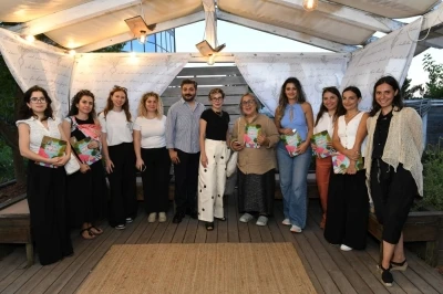 Akmerkez&rsquo;in Terasta Tarım Projesi, kitap kul&uuml;plerine ev sahipliği yapıyor