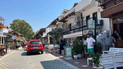 Otel odasında bir kadın ölü bulundu