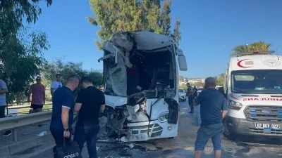 Alanya’da Diyarbakır'a Ait Yolcu Otobüsü Kazaya Karıştı: 2’si Ağır 15 Yaralı