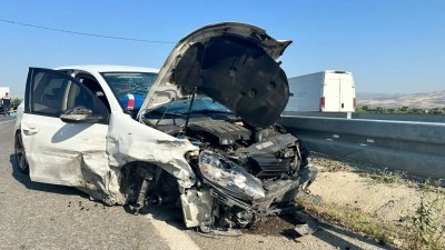 Alaşehir&rsquo;de feci &ccedil;arpışma 1 &ouml;l&uuml; 3 yaralı