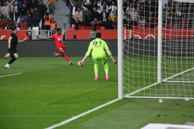 Amed SF&rsquo;den Gol Şov: Boluspor&rsquo;a 6-1&rsquo;lik Farklı Galibiyet