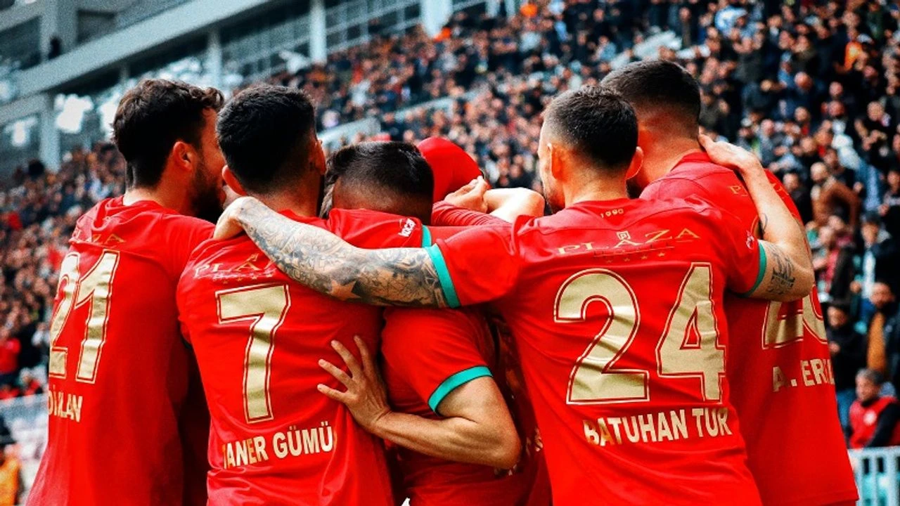 Amedspor'da Hoca Arayışı Hızlandı: İşte Taraftarın ve Yönetimin Radarındaki 5 Bomba İsim!