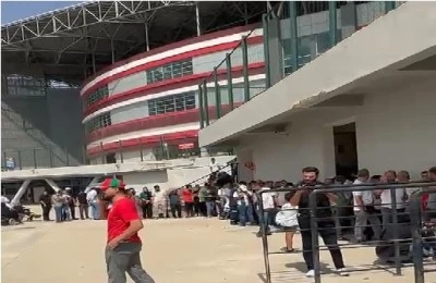 Amedspor-Trabzonspor ma&ccedil;ı &ouml;ncesi engelli taraftarların bilet mağduriyeti