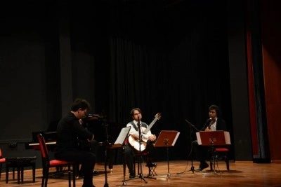 Anadolu &Uuml;niversitesinde Gitar Sanat Dalı Konseri