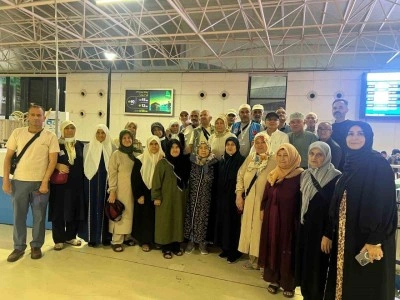 Hacca Giden Vatandaşlar Dualar ve Gözyaşlarıyla Döndü