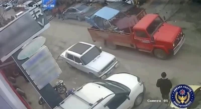 Ankara&rsquo;da &ccedil;alıntı ara&ccedil;ları presleyerek yok eden 8 ş&uuml;pheli yakalandı