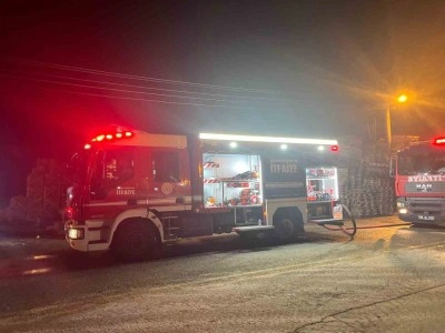 Ankara’da palet fabrikasında yangın