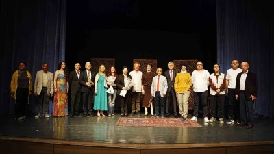 Annemin M&uuml;stakbel Kocası &Ccedil;aycuma&rsquo;da seyirciyle buluştu