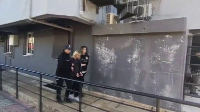 Annesine saldıran alkollü babasını öldüren genç kadın hakkında 24 yıl hapis talebi