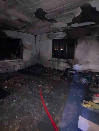 Antakya&rsquo;da &ccedil;ıkan yangında ev kullanılmaz hale geldi