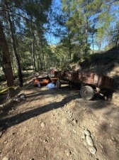 Antalya&rsquo;da devrilen trakt&ouml;r&uuml;n altında kalan s&uuml;r&uuml;c&uuml; hayatını kaybetti