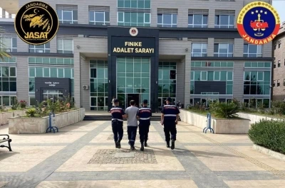1 yılı aşkın hapis cezası bulunan h&uuml;k&uuml;ml&uuml; yakalandı