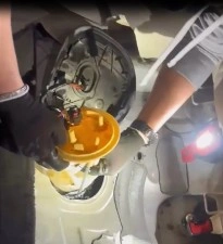 Aracın yakıt deposundan uyuşturucu çıktı