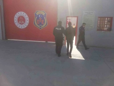 Arsuz’da bıçakla yaralama olayının şüphelisi tutuklandı