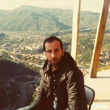 Asfaltlama &ccedil;alışmasında akıma kapılan iş&ccedil;ilerden biri hayatını kaybetti