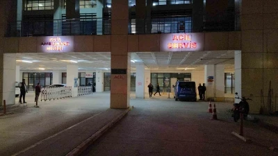 Askeri ara&ccedil; duvara &ccedil;arptı: 2 asker yaralandı