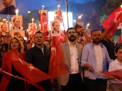 19 Mayıs coşkusu meydanlara taştı