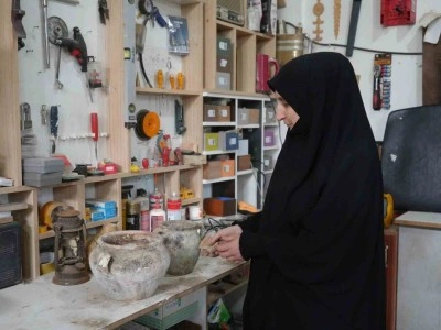 Eski eşyalar marangoz kadının elinde yeniden hayat buluyor