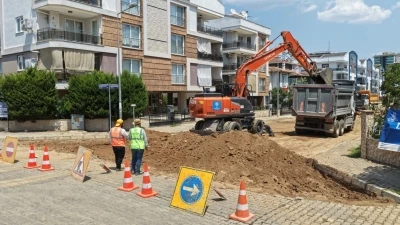 Aydın B&uuml;y&uuml;kşehir Belediyesi&rsquo;nden Efeler&rsquo;de yol yenileme &ccedil;alışması